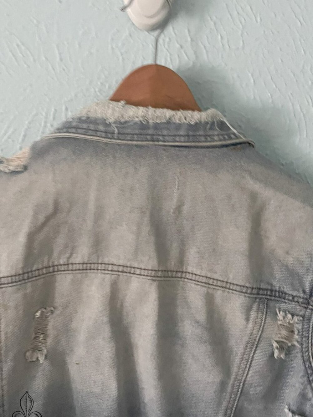 🖤Almost Famous Jean Jacket🖤 - Picture 3 of 7
